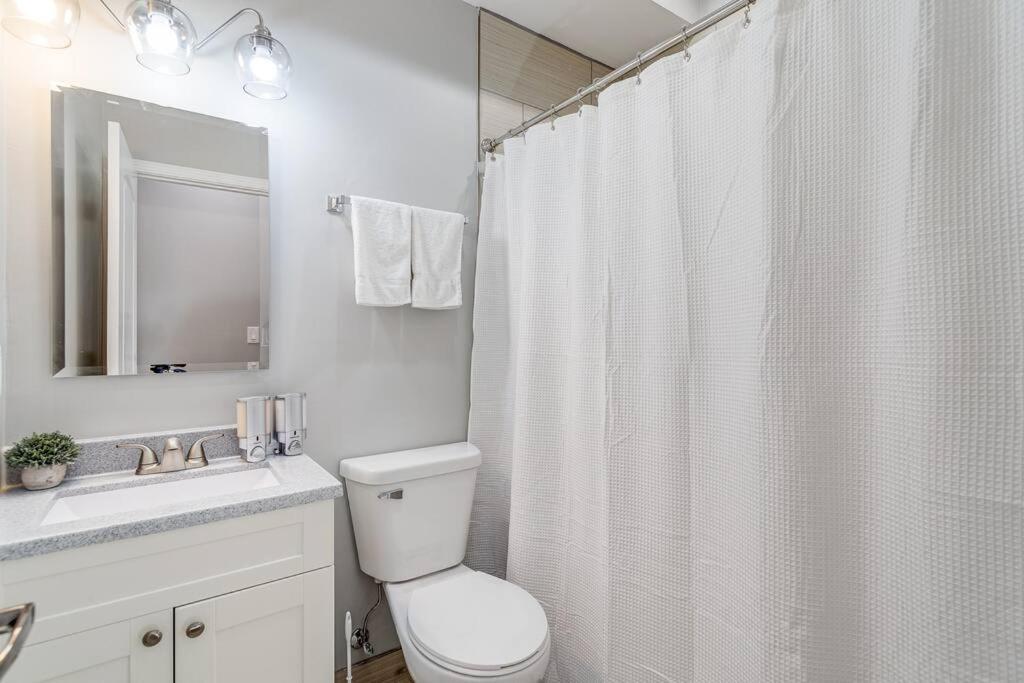 Suite 2 On Southport 4 Queen Beds Chicago Exterior foto